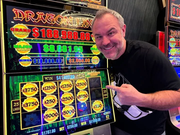Mr. Hand Pay Casino Online